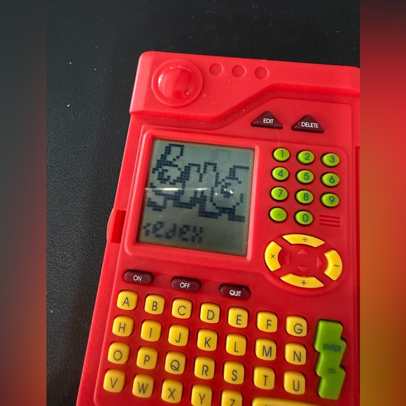 Red Pokémon Pokedex - Picture 5 of 5